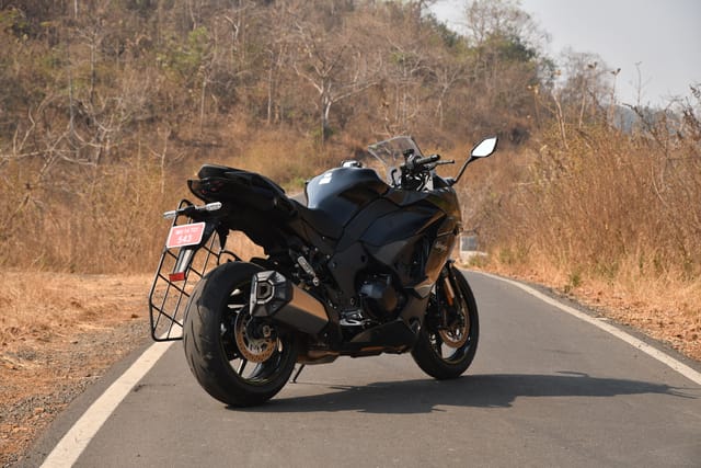 Kawasaki Ninja 1100SX Mileage 17.8 kpl – Ninja 1100SX Petrol